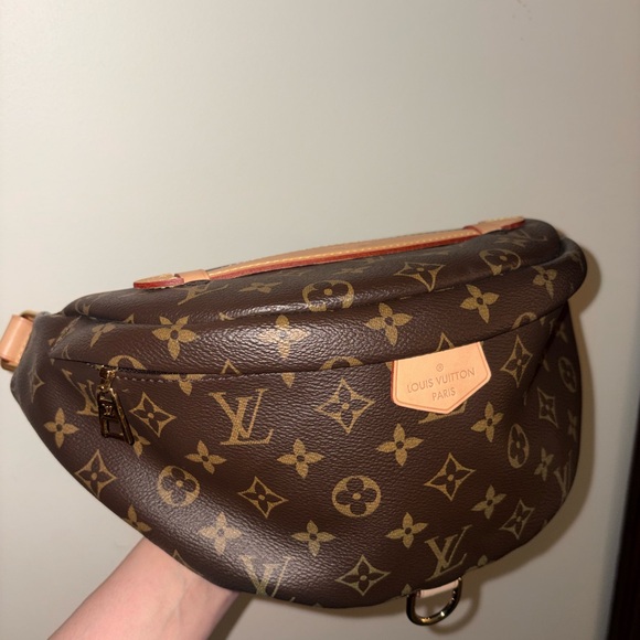 Louis Vuitton Handbags - Louis Vuitton Bumbag monogram
